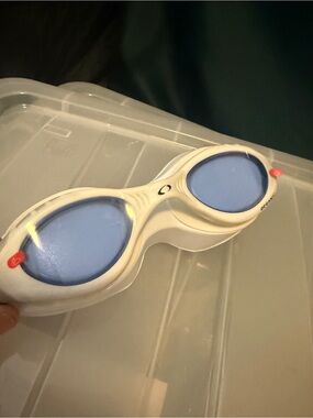 Oceanic Men’s Swim Goggles in Light Blue and White
